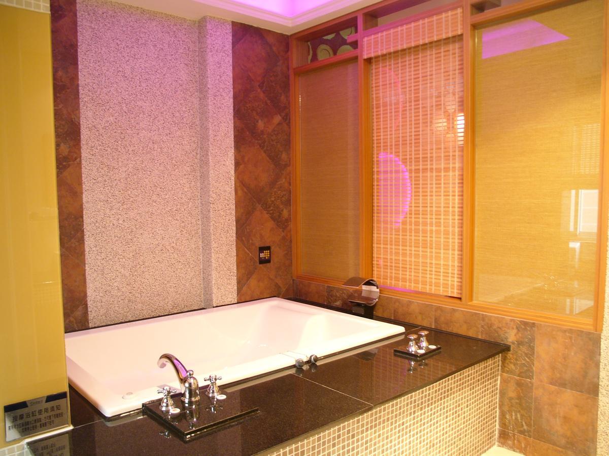 Sexy City Motel Tainan Exterior foto